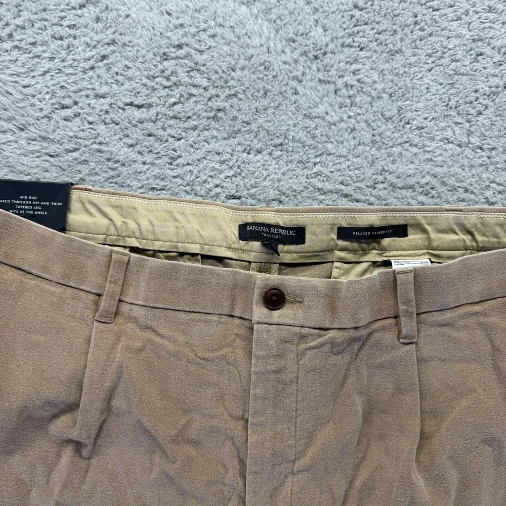 Banana‎ Republic Traveler Pant Mens 40x31 Beige Chino Tapered Relaxed Stretch